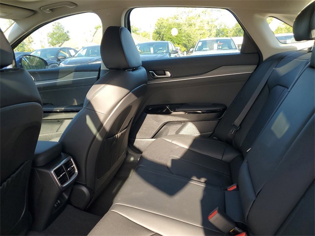 2025 Kia K5 EX photo 24