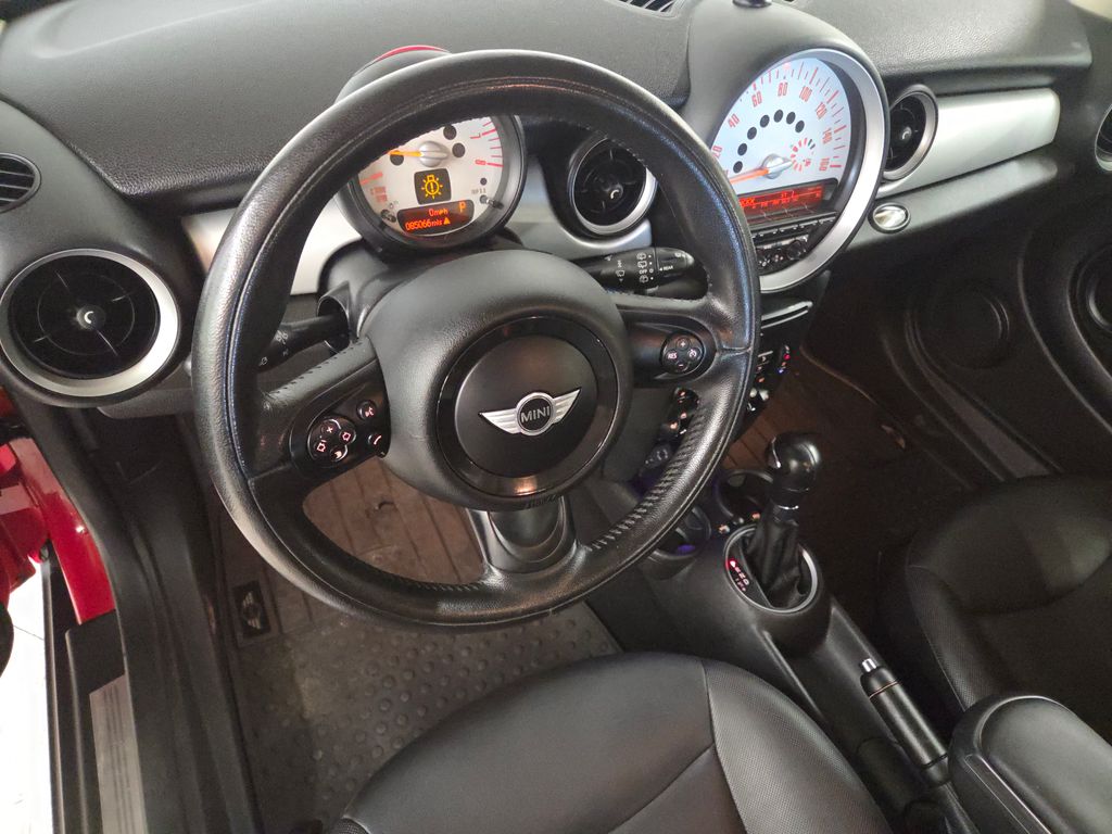 2013 Mini Cooper Base photo 14