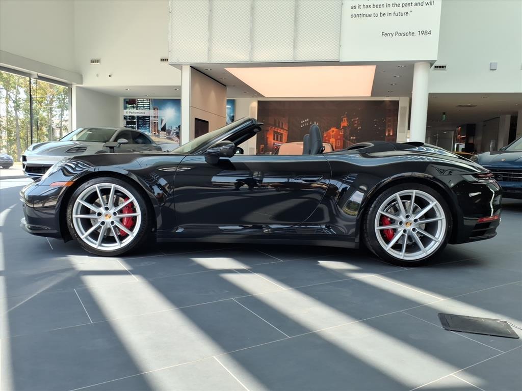 2024 Porsche 911 S photo 2