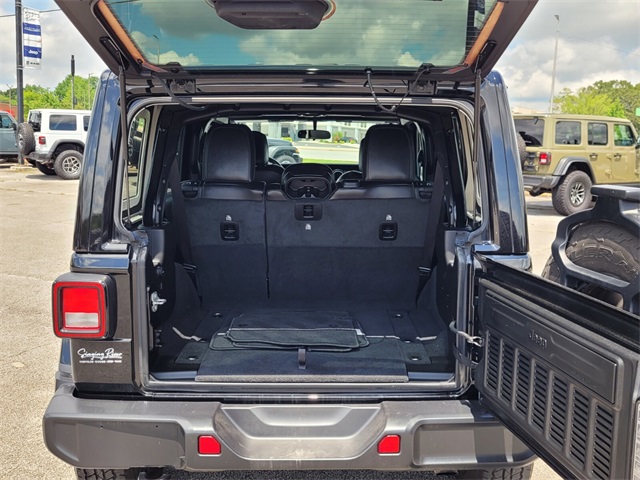 2021 Jeep Wrangler Unlimited Sahara Altitude photo 11