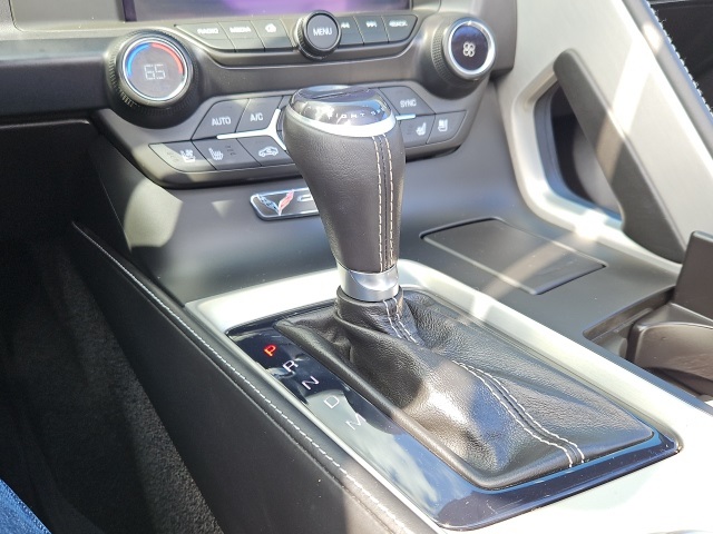 2015 Chevrolet Corvette Stingray Z51 3LT photo 32
