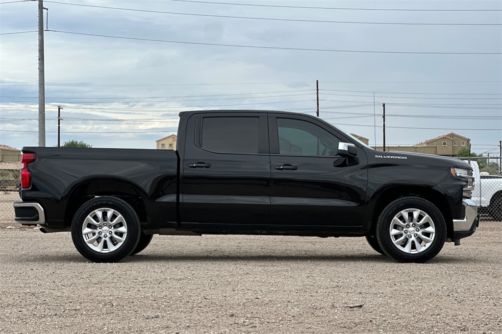 2019 Chevrolet Silverado 1500 LT photo 3