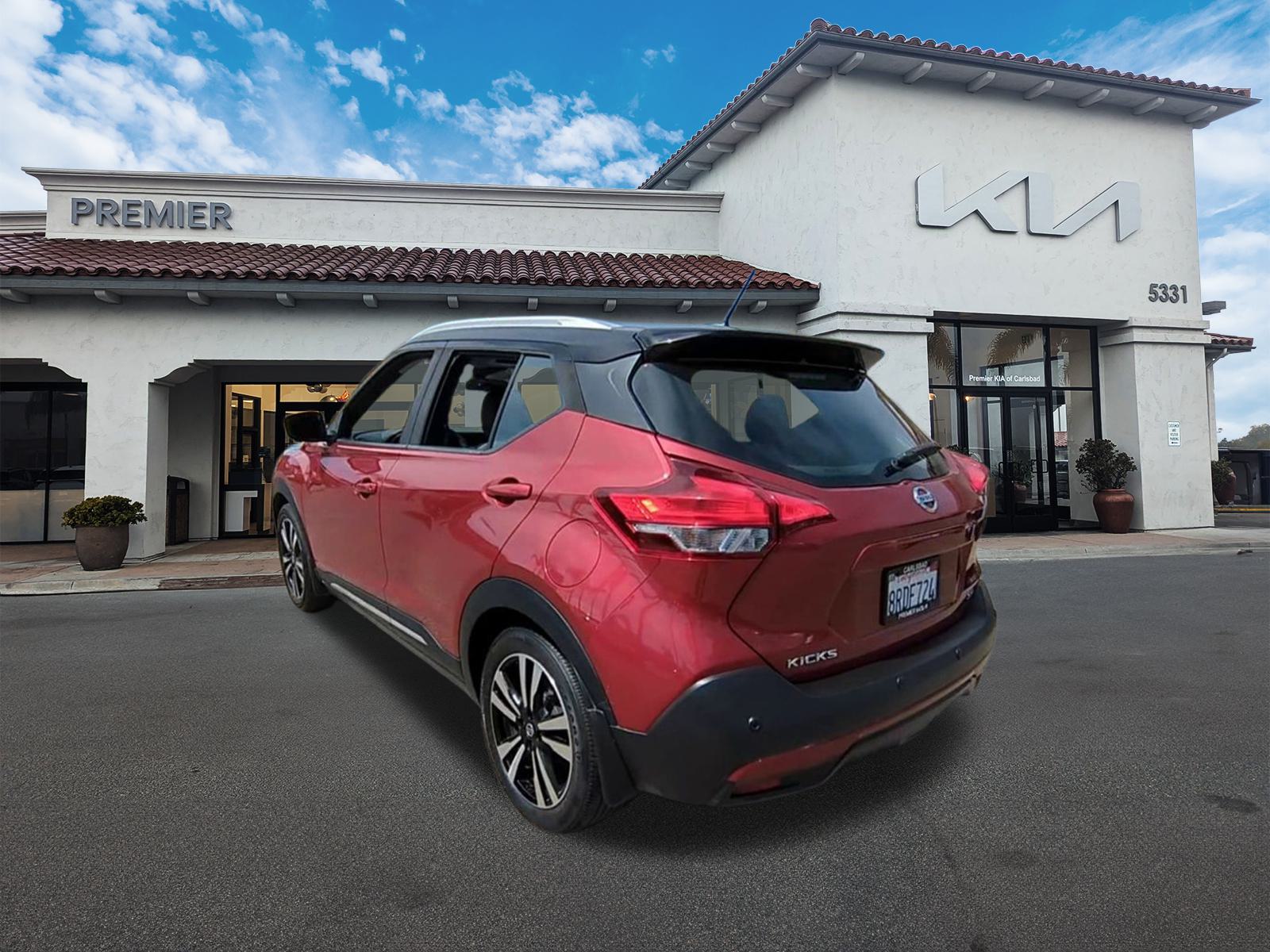 2020 Nissan Kicks SR photo 4