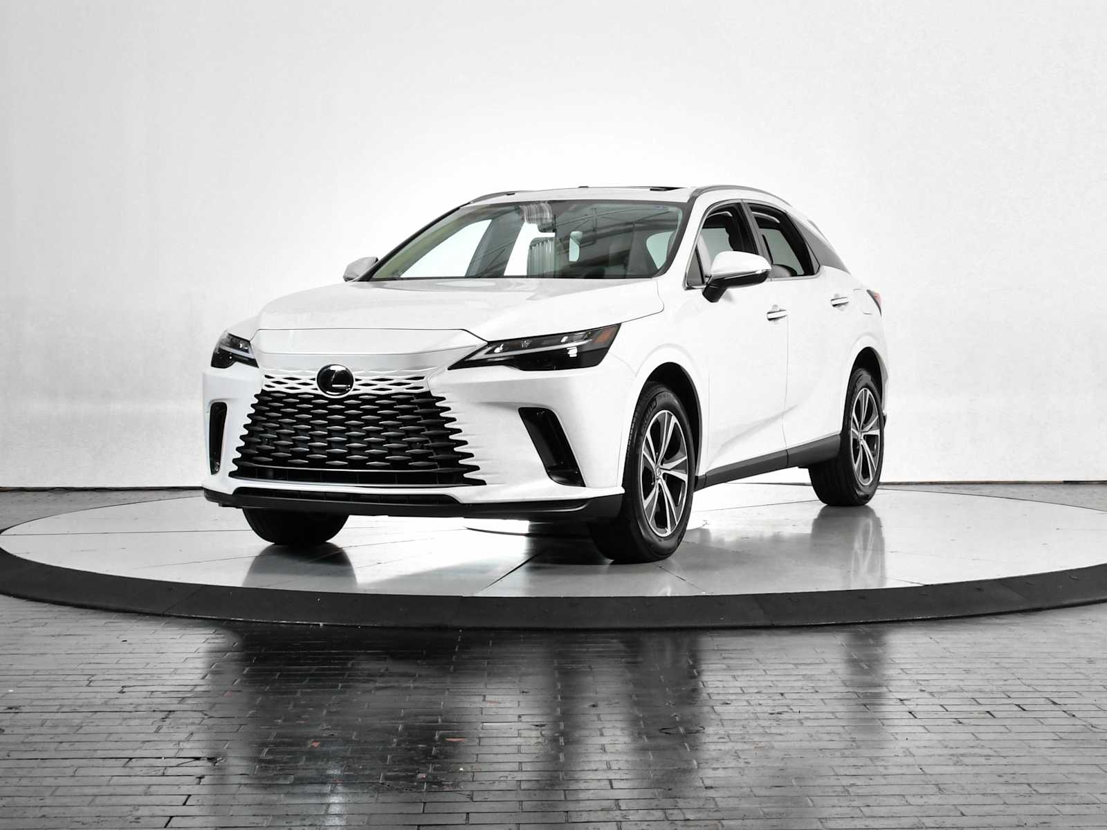 2024 Lexus RX 350's photo