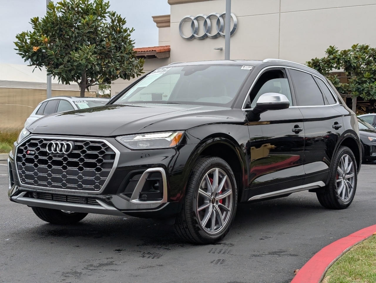 2025 Audi SQ5 Premium Plus photo 3