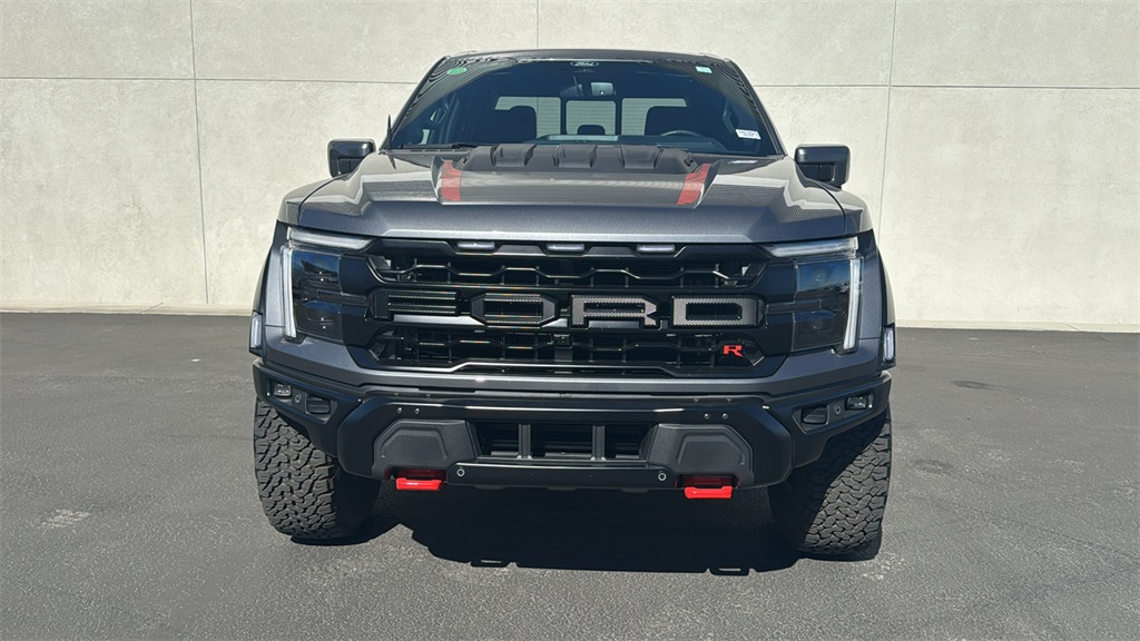 2025 Ford F-150 Raptor photo 2