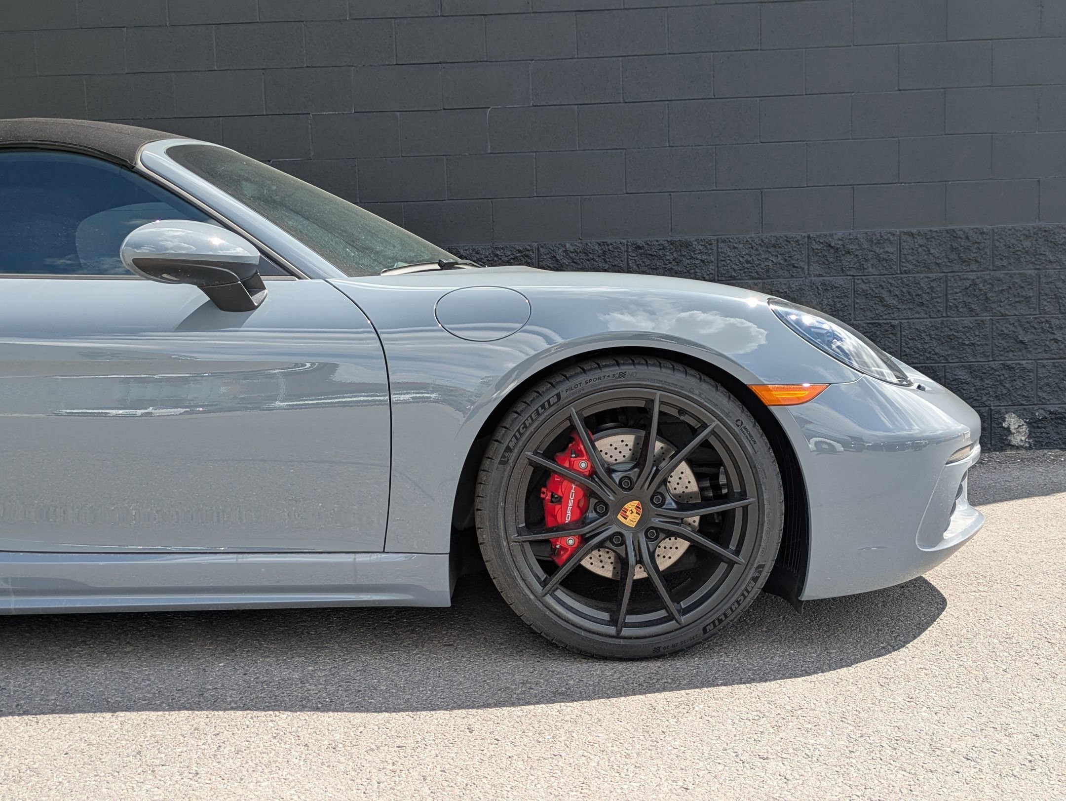 2025 Porsche Boxster S photo 11