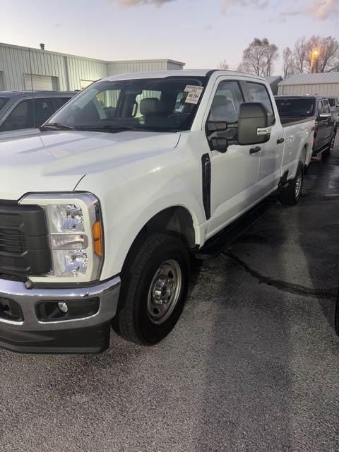 2023 Ford F-350 Super Duty XL's photo