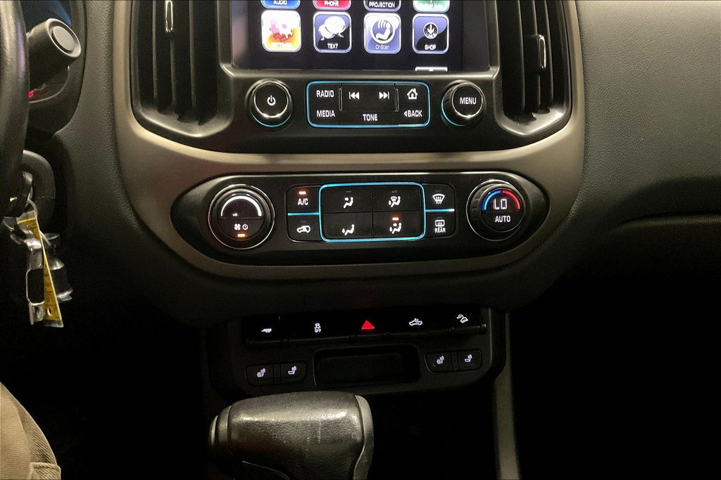 2017 Chevrolet Colorado Z71 photo 28