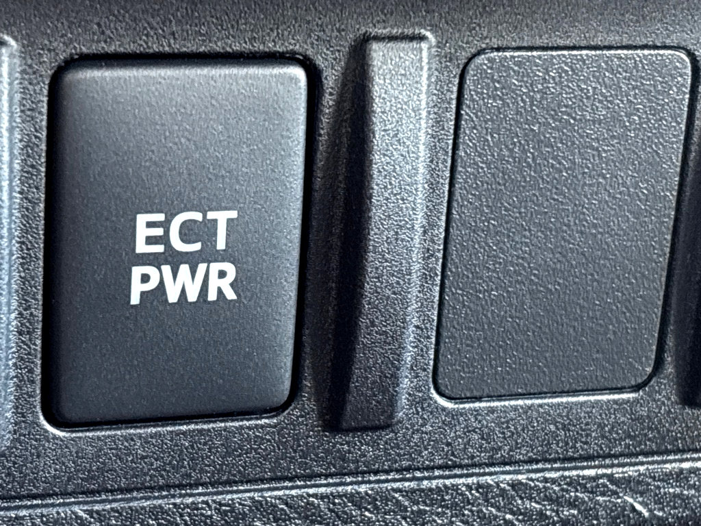2023 Toyota Tacoma TRD Off-Road V6 photo 27