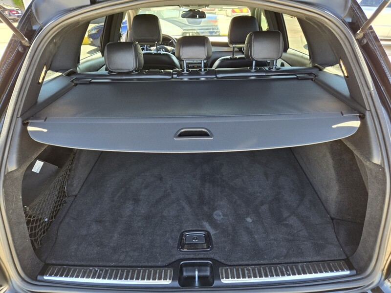 2019 Mercedes Benz GLC 300 photo 10