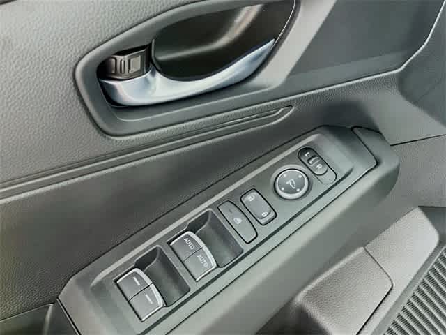 2025 Honda Accord LX photo 19