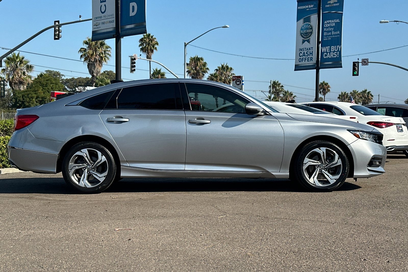 2019 Honda Accord EX-L photo 3