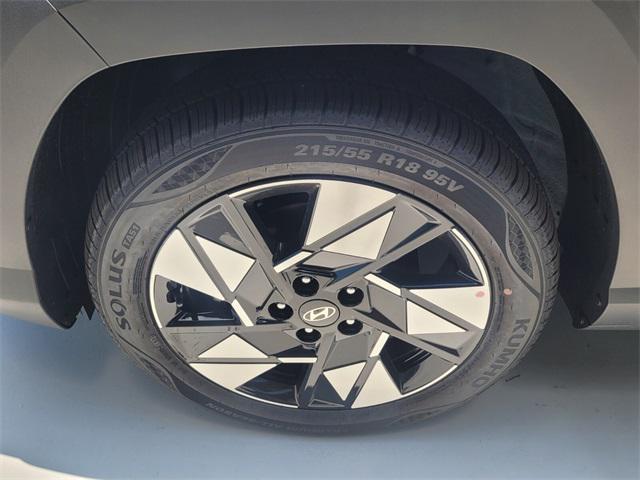 2025 Hyundai Kona SEL photo 8