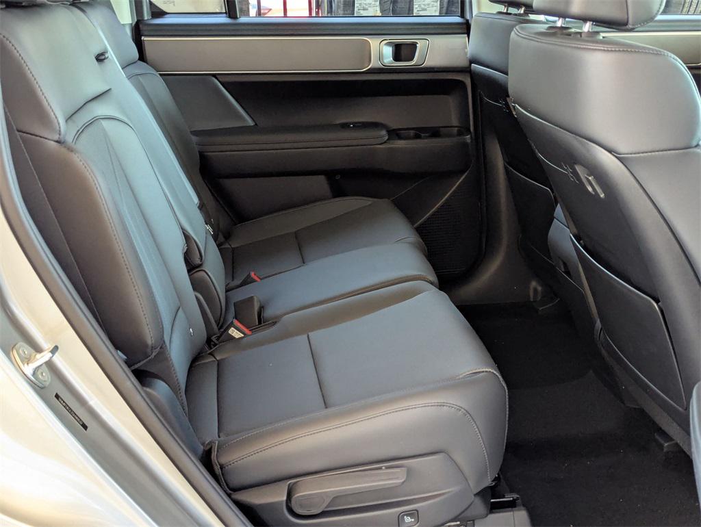 2025 Hyundai Santa Fe SEL photo 27