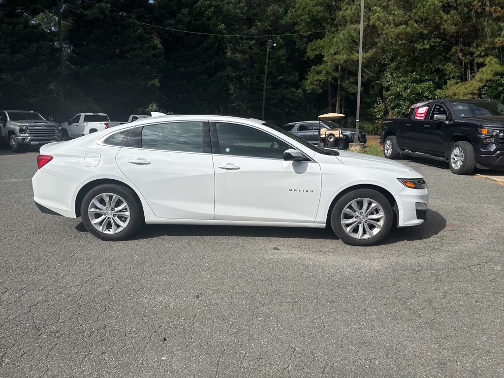 2024 Chevrolet Malibu 1LT photo 4