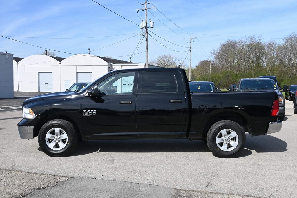 2023 Ram 1500 Classic SLT photo 3