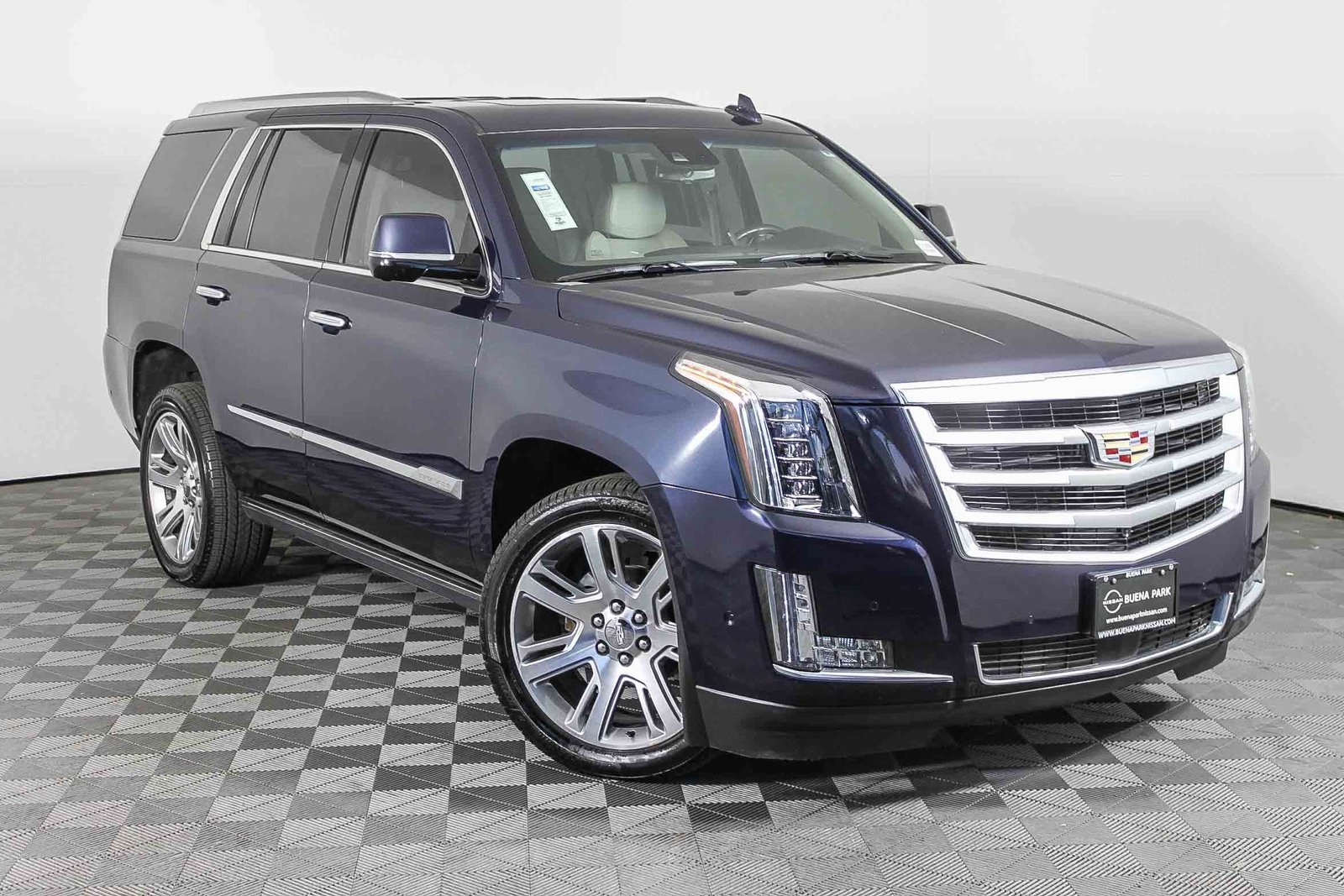 2017 Cadillac Escalade Premium Luxury's photo