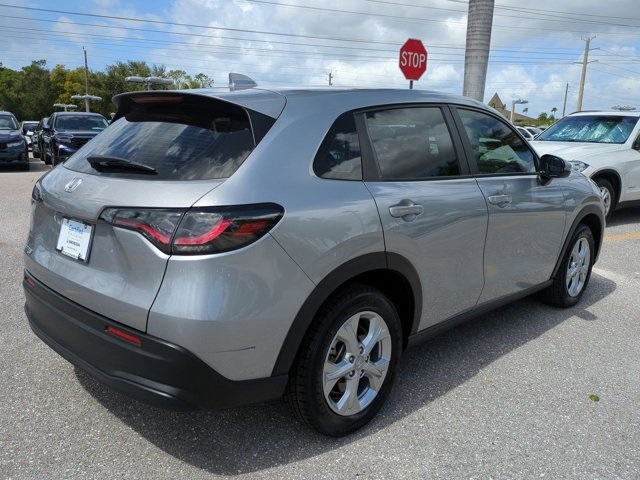 2023 Honda HR-V LX photo 3