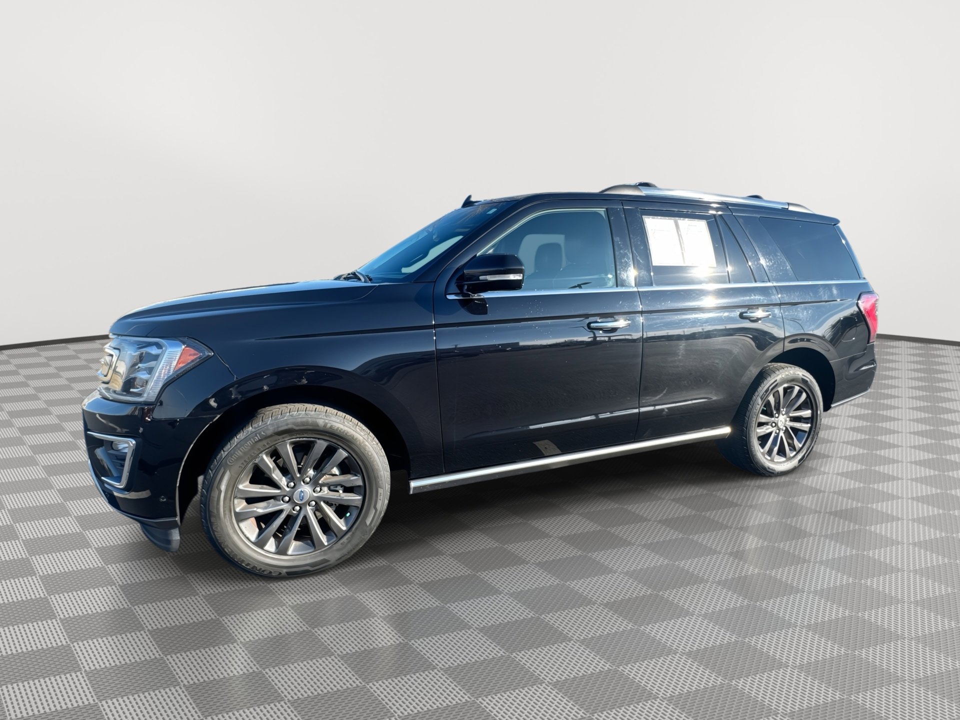2019 Ford Expedition Limited's photo