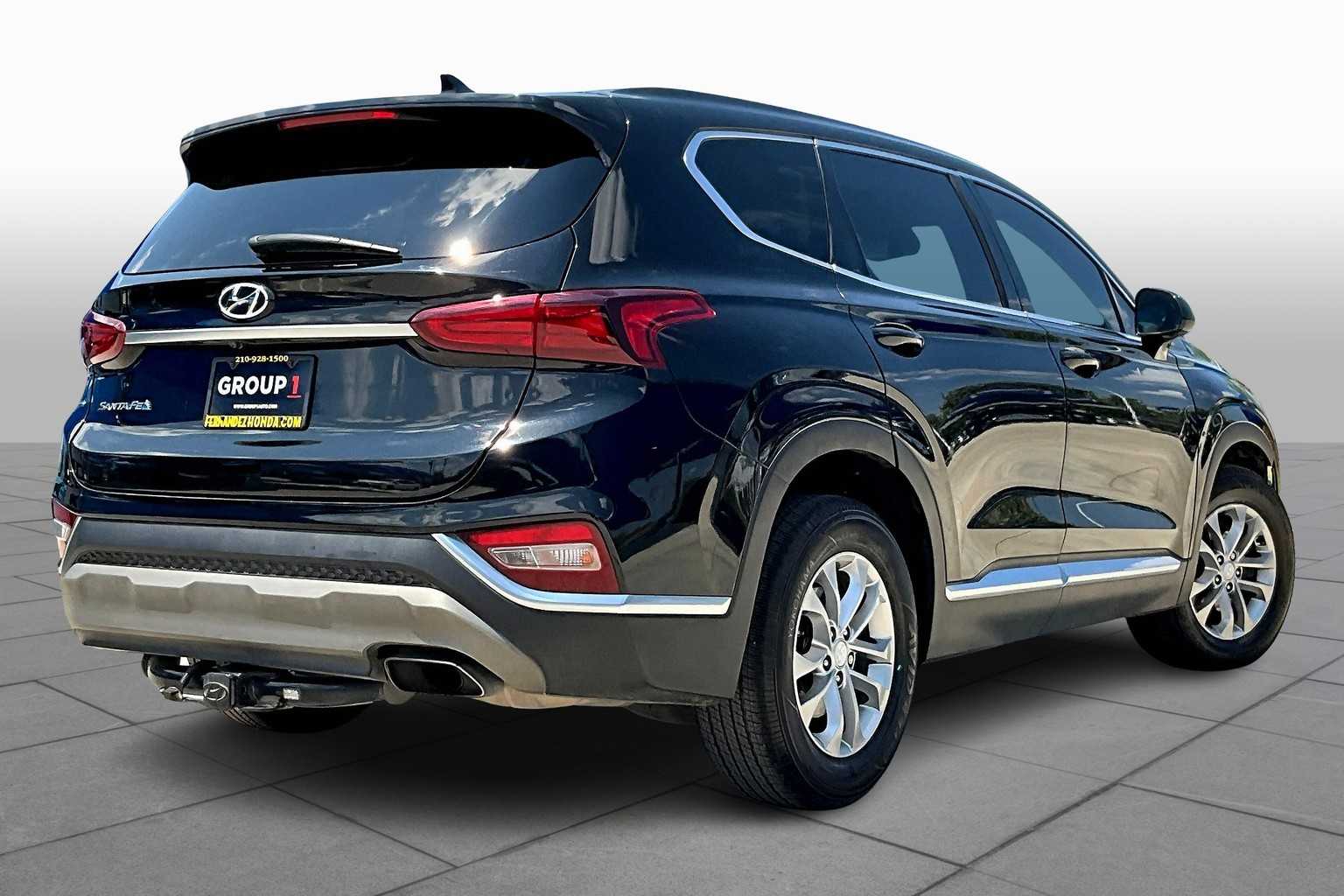 2020 Hyundai Santa Fe SEL photo 4