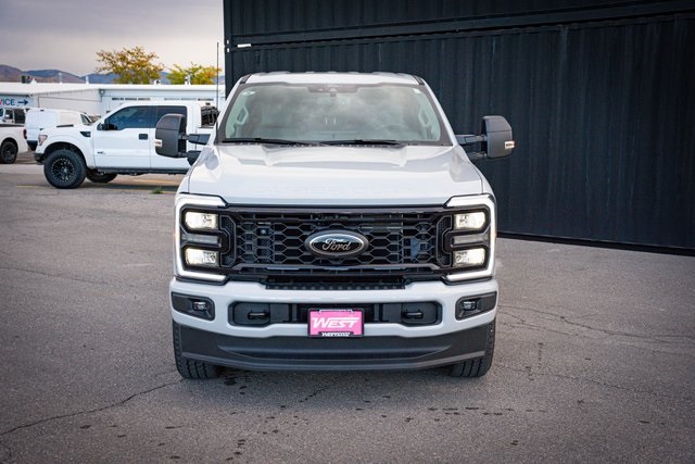 2026 Ford F-350 XLT photo 2