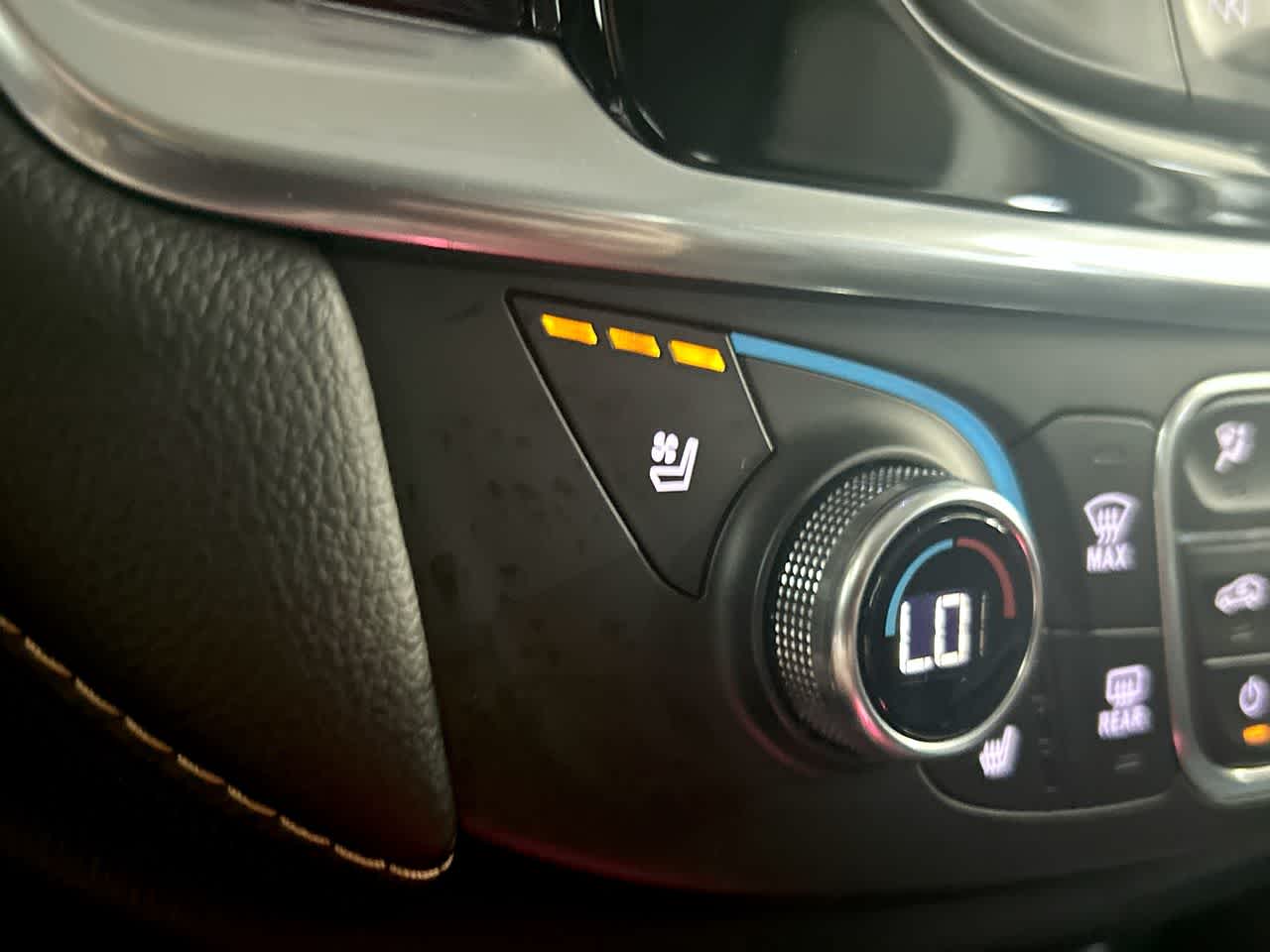2019 Chevrolet Traverse Premier photo 33