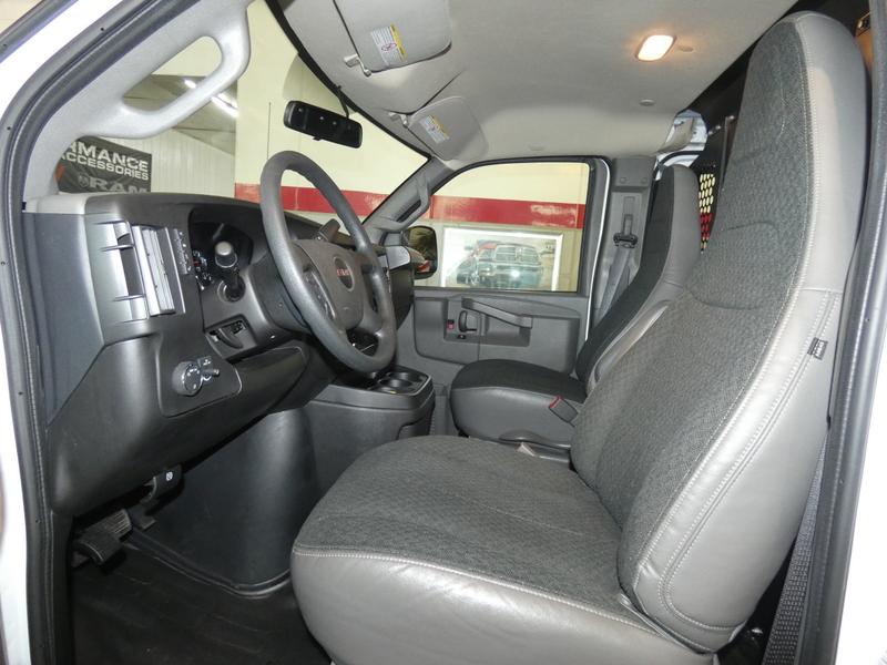 2023 Gmc Savana Cargo 2500 photo 4