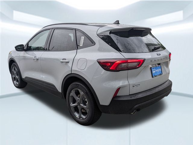2025 Ford Escape ST-Line photo 2