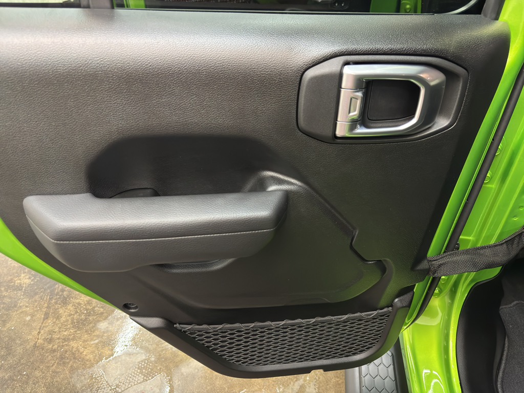 2025 Jeep Wrangler Sport S photo 21
