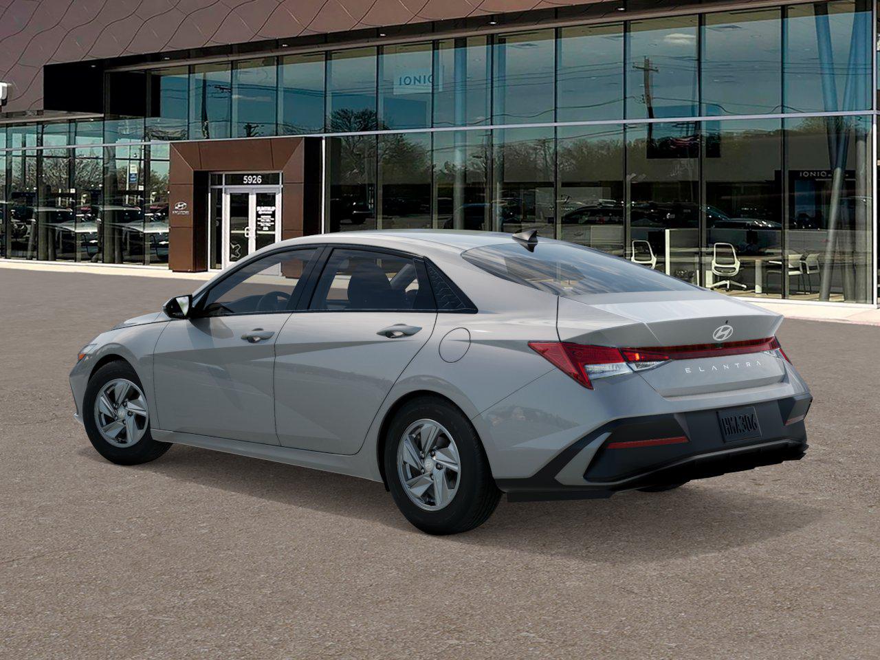 2025 Hyundai Elantra SE photo 3