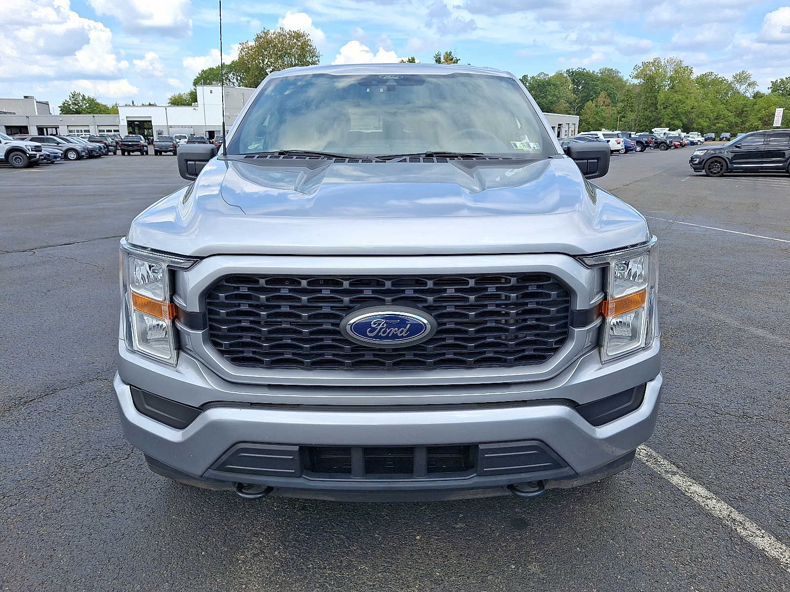 2022 Ford F-150 XL photo 2