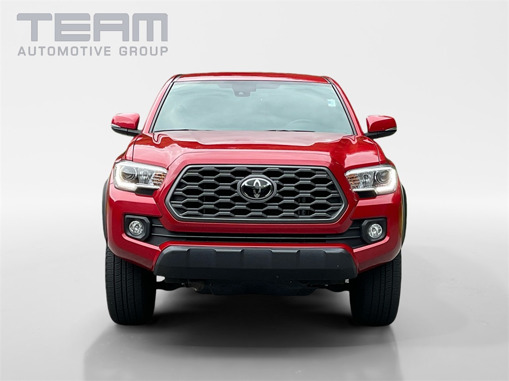 2023 Toyota Tacoma TRD Off-Road photo 2