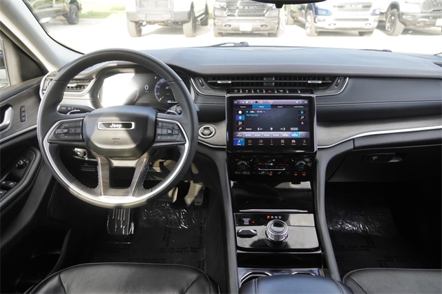 2023 Jeep Grand Cherokee Limited photo 12