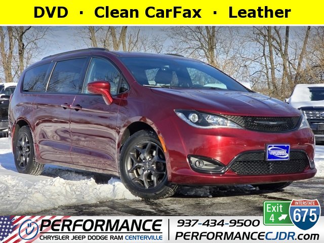 2018 Chrysler Pacifica Touring L Plus's photo