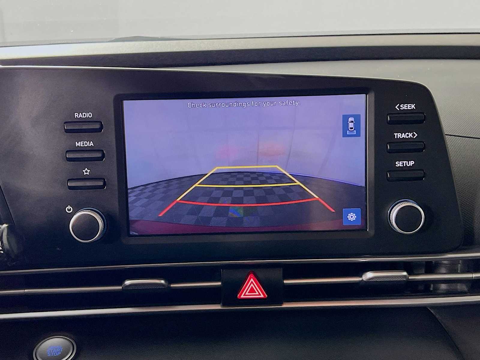 2023 Hyundai Elantra SEL photo 13