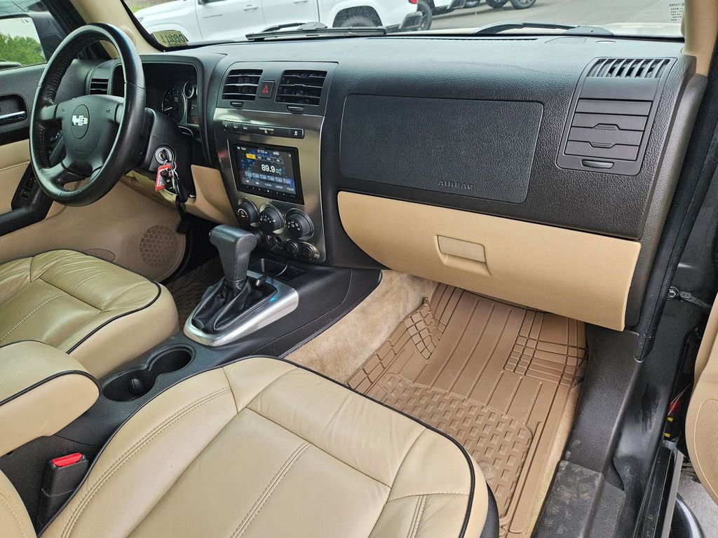 2008 Hummer H3 Luxury photo 28