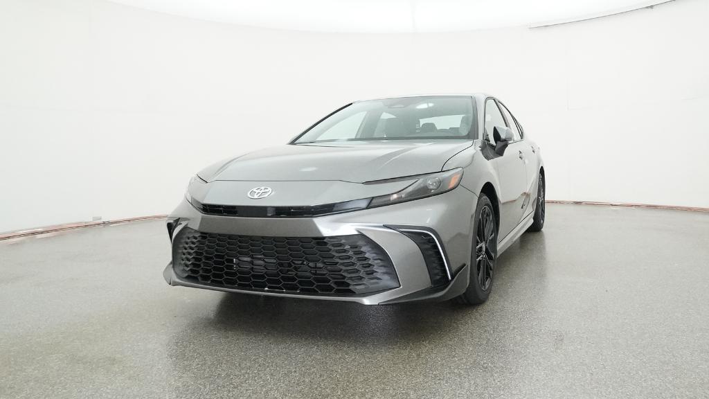 2026 Toyota Camry SE photo 3