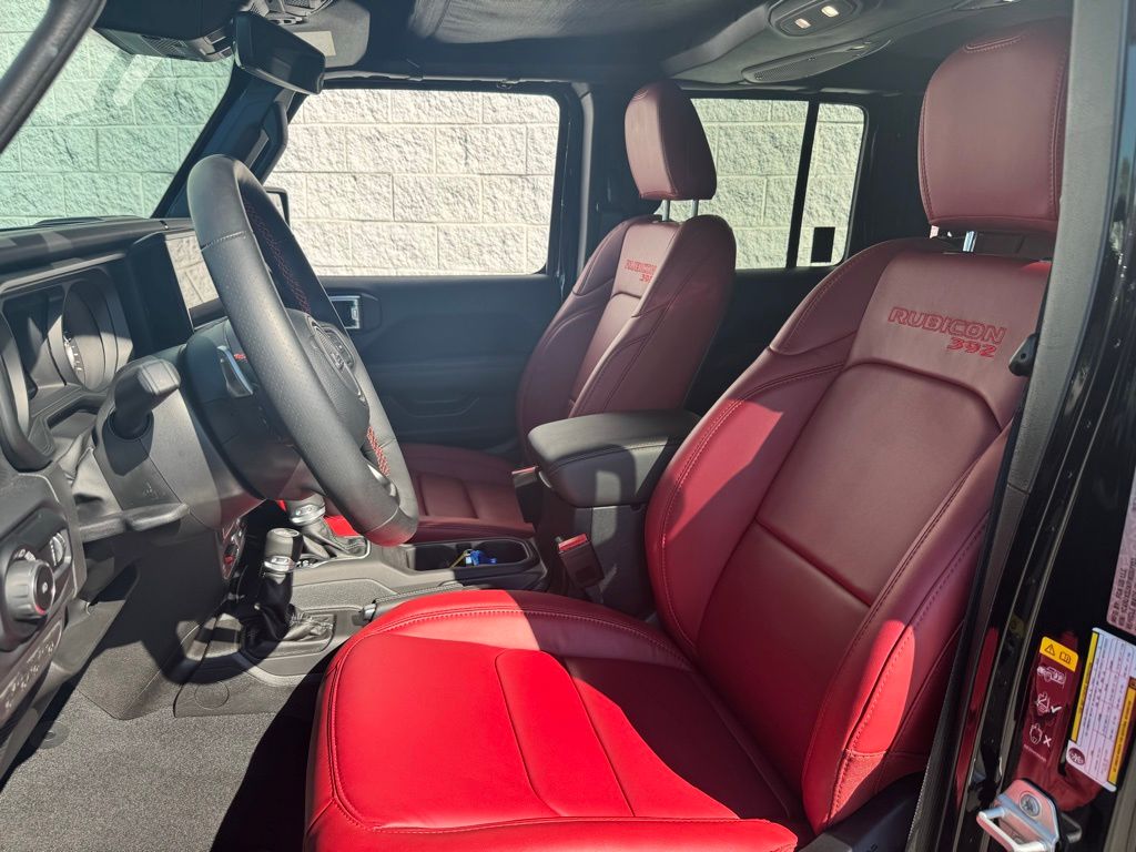 2024 Jeep Wrangler Rubicon 392 photo 2