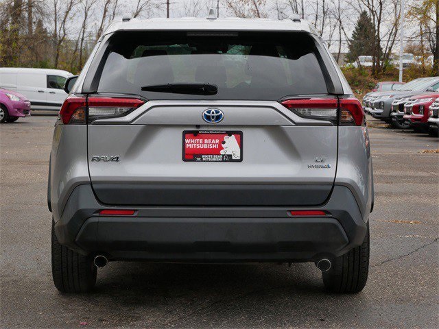 2019 Toyota RAV4 Hybrid LE photo 4