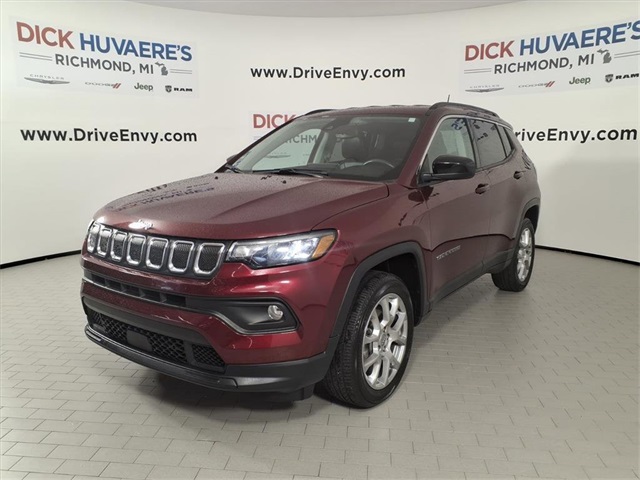 2022 Jeep Compass Latitude Lux