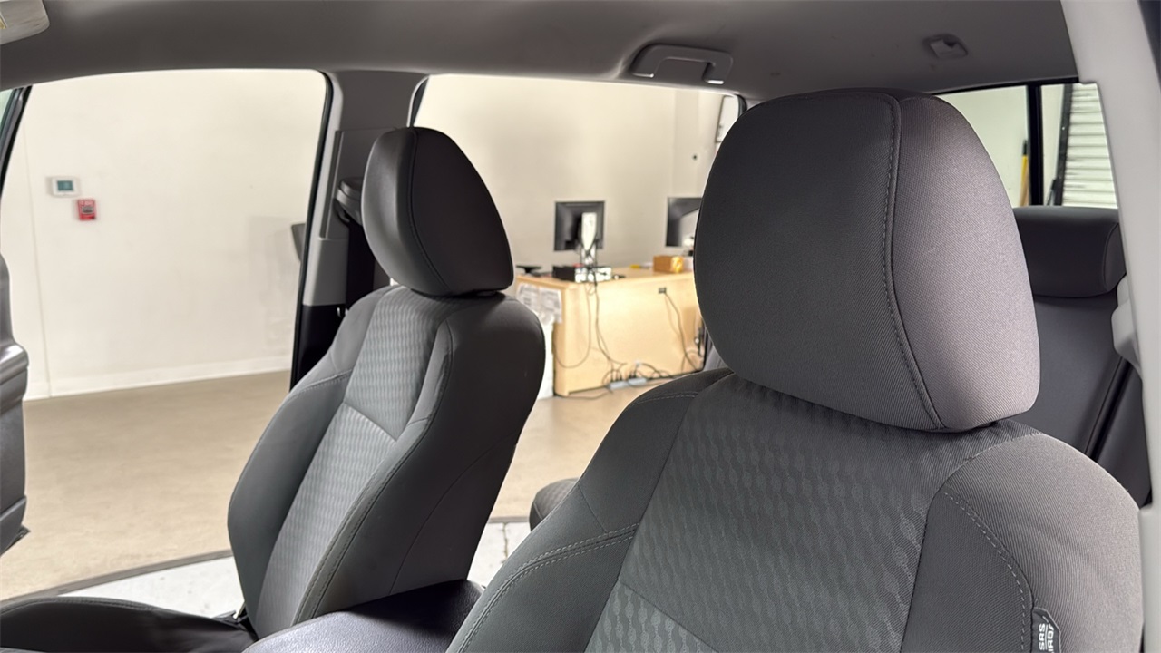 2022 Toyota Tacoma SR5 photo 13