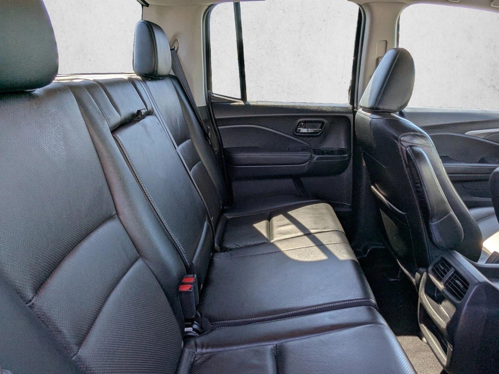 2017 Honda Ridgeline RTL photo 15