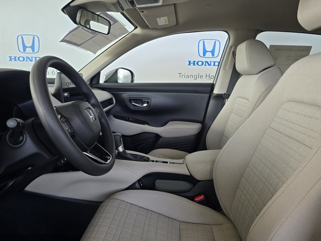 2026 Honda HR-V LX photo 10