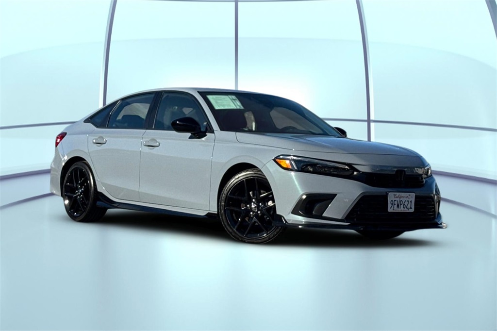 2023 Honda Civic Sport photo 2