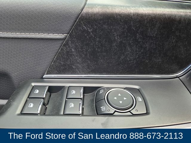 2025 Ford F-150 Lightning photo 19