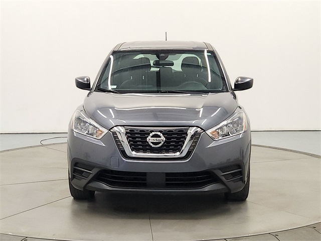 2020 Nissan Kicks S photo 2