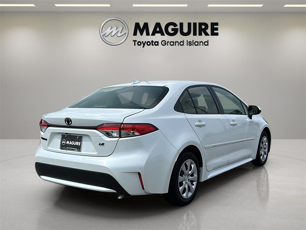 2022 Toyota Corolla LE photo 24