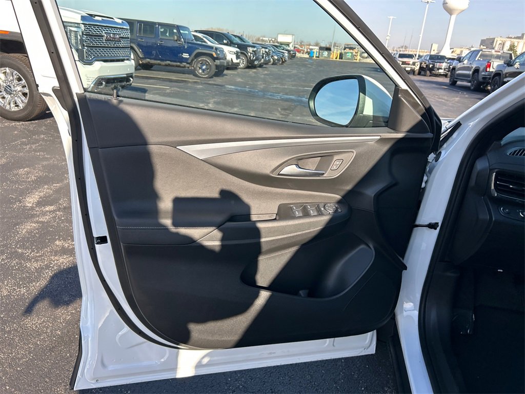 2026 BUICK ENVISTA - Image 14