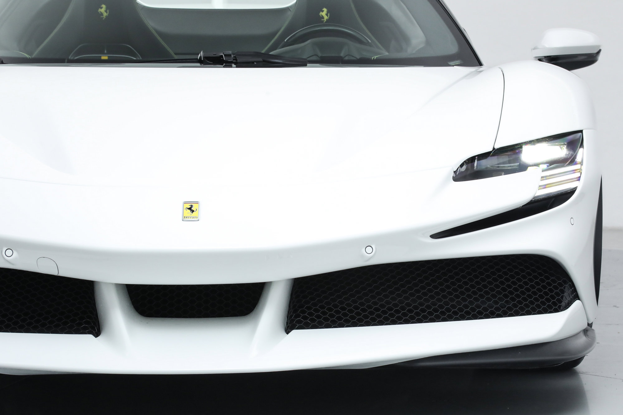 2024 Ferrari SF90 Spider photo 14